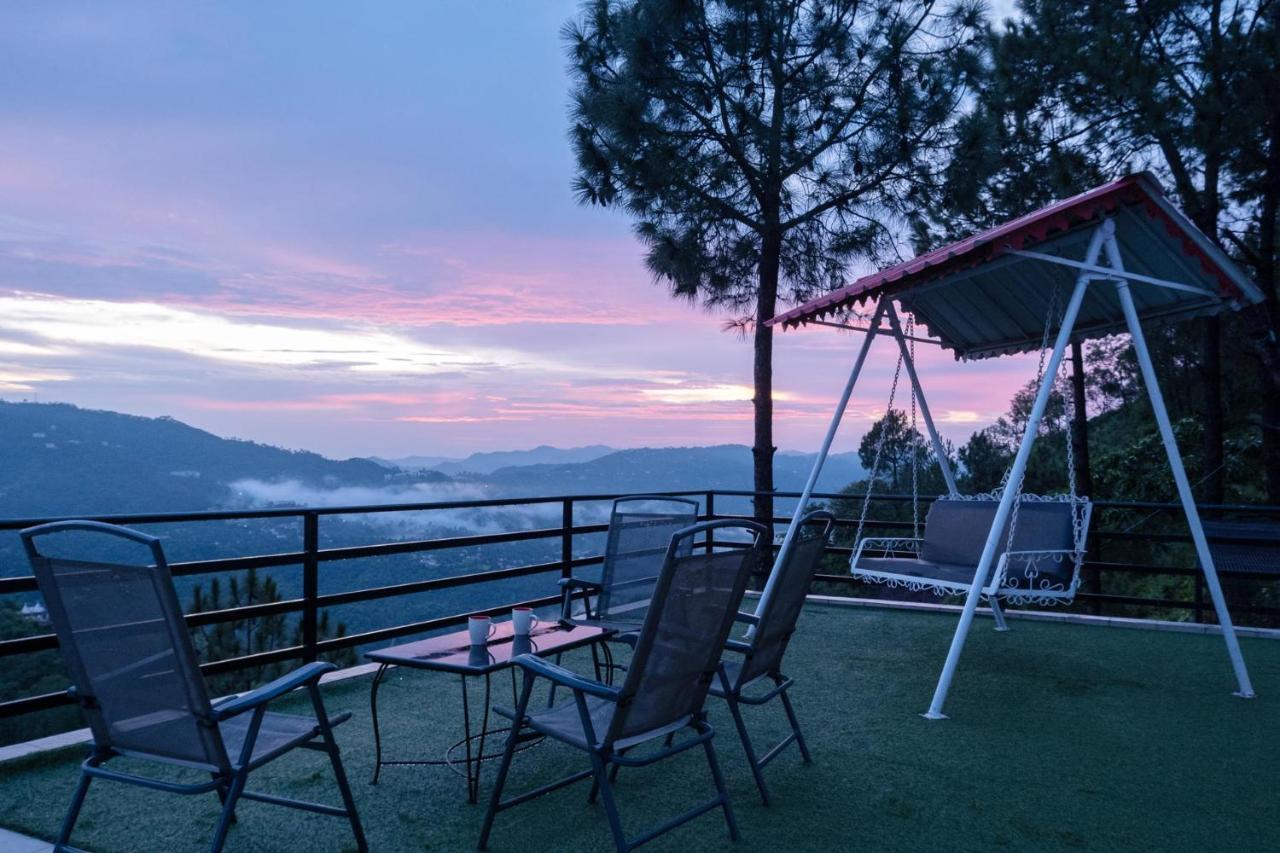 Villa Woodside Meadows By Veo - Part Of Stayvista Kasauli Exteriér fotografie