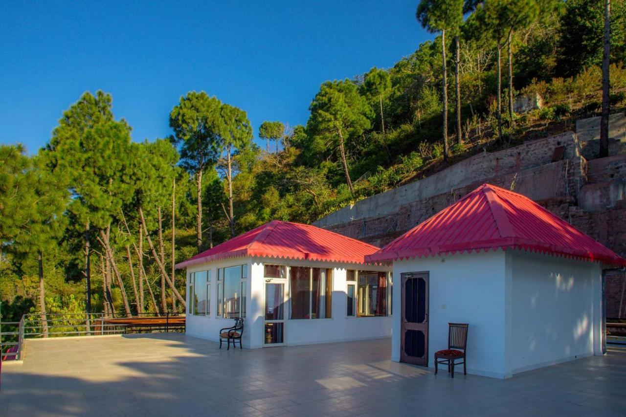 Villa Woodside Meadows By Veo - Part Of Stayvista Kasauli Exteriér fotografie