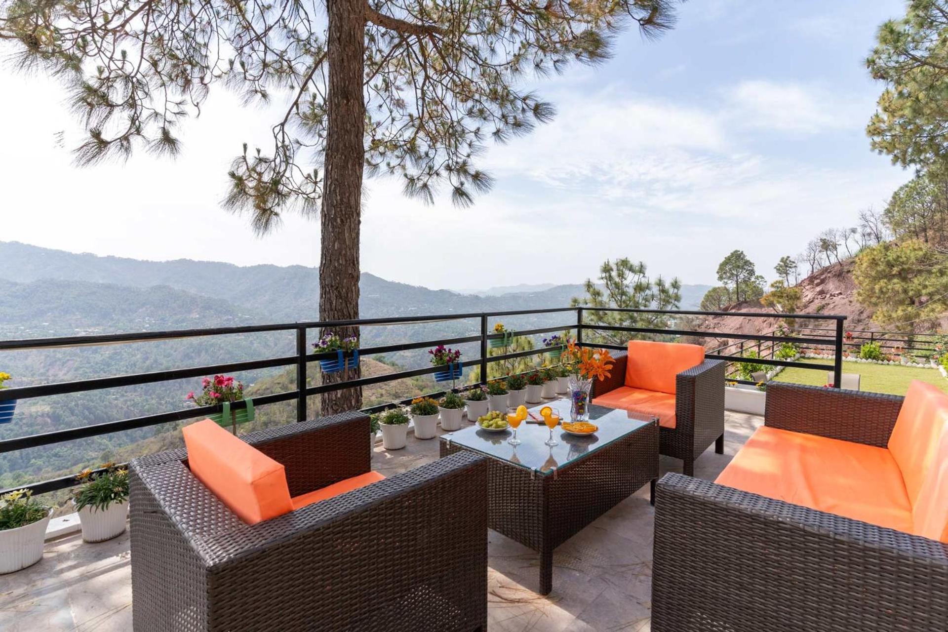 Villa Woodside Meadows By Veo - Part Of Stayvista Kasauli Exteriér fotografie